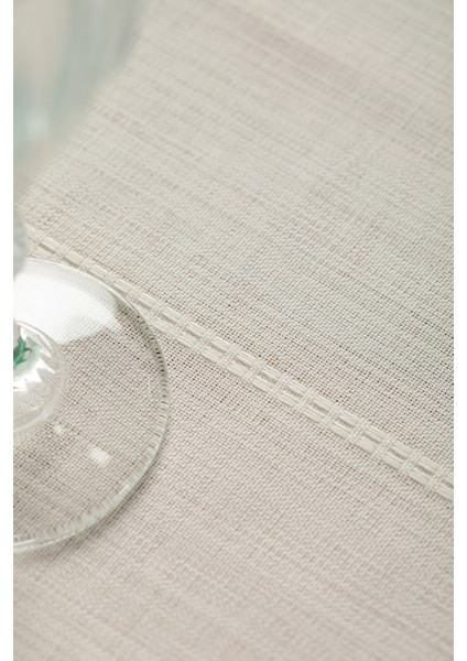 Belen Çizgili Krem Masa Örtüsü modelleri