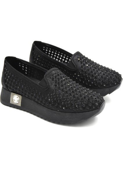 Taş Detaylı Poli Hafif Taban Günlük Kadın Ayakkabı Siyah fiyatları