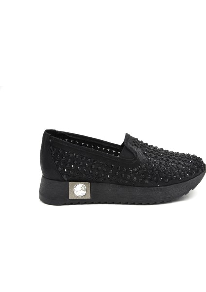 Taş Detaylı Poli Hafif Taban Günlük Kadın Ayakkabı Siyah fırsatları