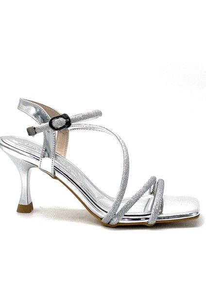 (Park Moda) Biye Detaylı Topuklu Kadın Sandalet Gumüş