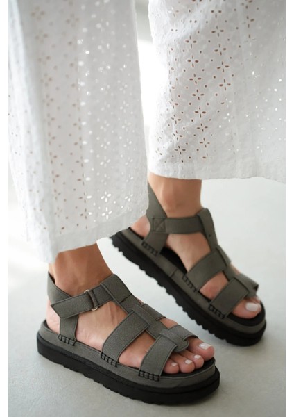 Eva Hafif Taban Rahat Cırtlı Kadın Sandalet Füme modelleri