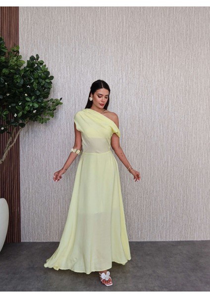 Omuz Büzgü Detay Elbise