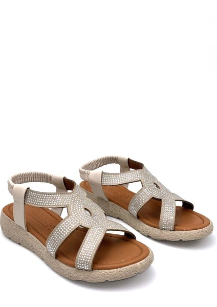 Mavi Poli Hafif Taban Damla Taş Detaylı Kadın Sandalet Bej