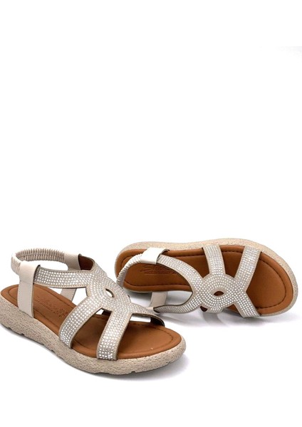 Mavi Poli Hafif Taban Damla Taş Detaylı Kadın Sandalet Bej fiyatları