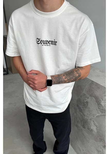Beyaz Souvenir Baskılı Oversize T-Shirt fiyatları