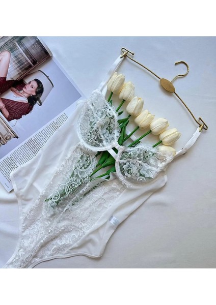 Beyaz Dantelli Balenli Bodysuit