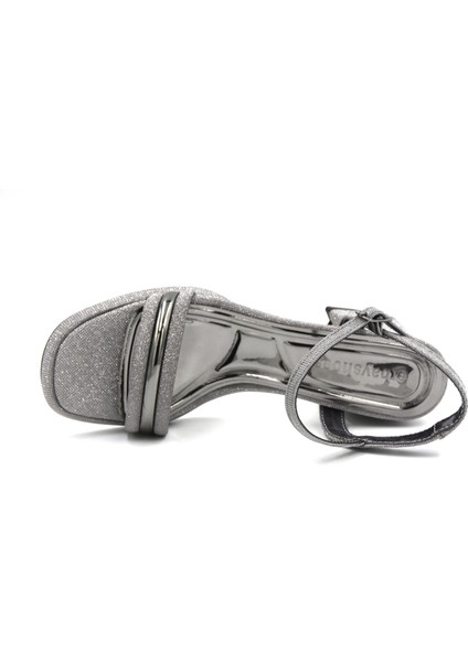 Tek Bant Tokalı Kalın Topuklu Kadın Ayakkabı Platin fırsatları