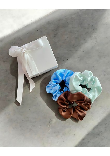 Özel Kutuda Nature’s Touch Saten Scrunchie 3’lü Set