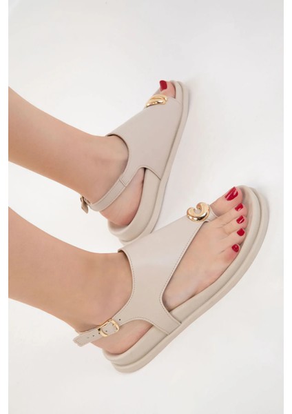 Kalyos Baş Parmak Düğme Detaylı Kadın Sandalet Bej fırsatları