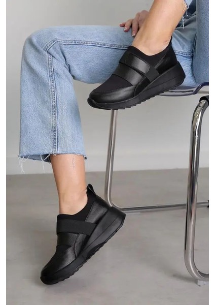 Poli Hafif Taban Günlük Kadın Ayakkabı Siyah indirimleri