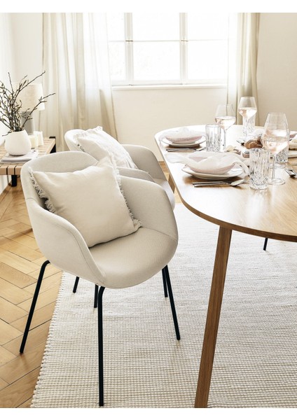 Fiji Kollu Sandalye – Scandi Stil, 40.000 Martindale, Metal Ayaklı, Dar Oturumlu modelleri