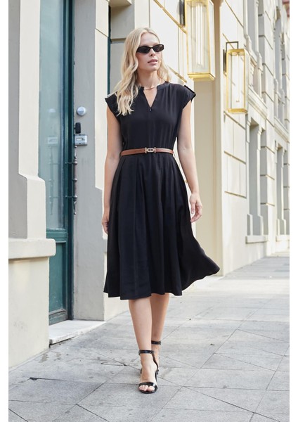 Kadın Ipeksi Modal Kumaş Hakim Yakalı Düşük Omuzlu Önden Fermuarlı Pilikaşeli Elbise(Deri Kemer Dahil)-Siyah fırsatları