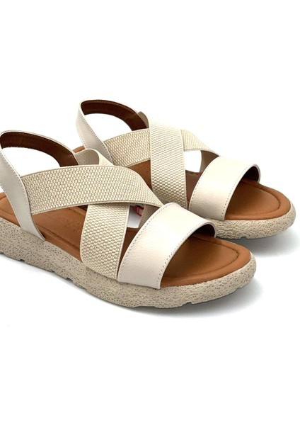 (Mavi) Çapraz Lastik Detalı Hafif Taban Rahat Kadın Sandalet Bej