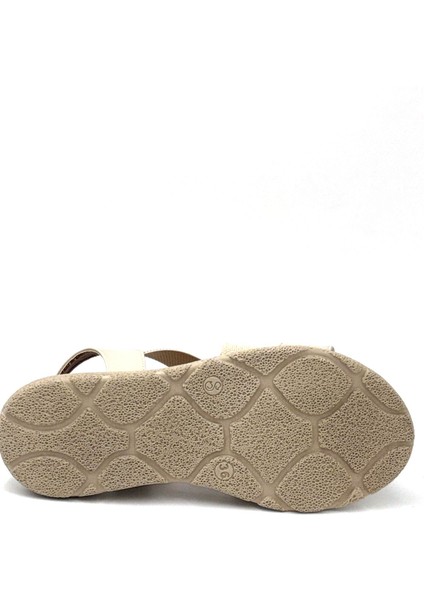 (Mavi) Çapraz Lastik Detalı Hafif Taban Rahat Kadın Sandalet Bej indirimleri