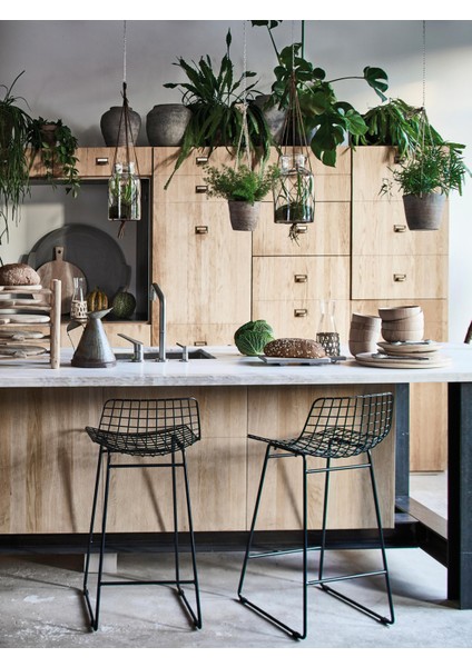 Wire Metal Bar Taburesi - Gümüş Rengi, Minimalist ve Çok Yönlü