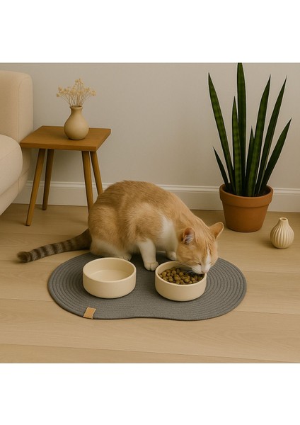 Gri Kedi Servis Altlığı 50X30 Cm, Şık ve Kullanışlı Kedi Beslenme Paspası
