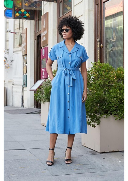 Kadın Ipeksi Modal Kumaş Yakalı Düşük Omuzlu Apoletli Yan Cepli Kemerli Diz Altı Boy Uzun Elbise-Indigo fiyatları