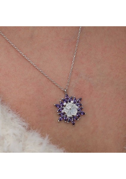 Gümüş Mor Lotus Desenli Çiçek Kadın Kolye modelleri