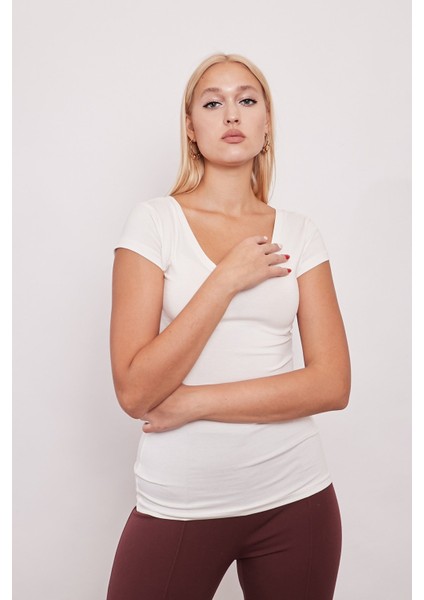 Ön-Arka V Kısa Kol Body -Krem fiyatları