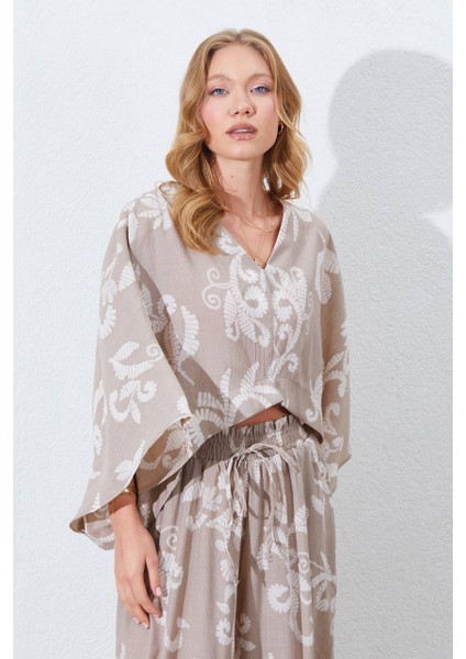 Bej Çiçek Desenli Keten Kimono & Pantolon Ikili Takım fiyatları