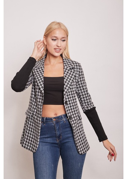 Desenli Jakar Kumaşlı Yakalı Cep Kapaklı Uzun Kol Kolu Ribanalı Kışlık Blazer Ceket-Kazayağı fiyatları