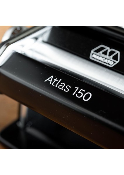 Atlas 150 Siyah Makarna Makinesi + Pastabike