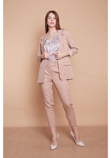 Yakalı Kolu Katlamalı Cep Kapaklı Salaş Boyfriend Oversize Hafif Likralı Kumaş Blazer Ceket -Bej fiyatları