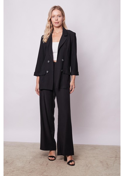 Kadın Ipeksi Dokulu Modal Kumaş Yakalı Cep Kapaklı Oversize Salaş Blazer Ceket-Siyah