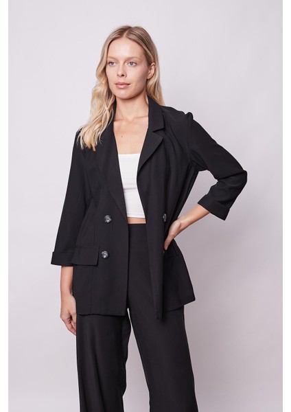 Kadın Ipeksi Dokulu Modal Kumaş Yakalı Cep Kapaklı Oversize Salaş Blazer Ceket-Siyah modelleri