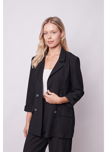 Kadın Ipeksi Dokulu Modal Kumaş Yakalı Cep Kapaklı Oversize Salaş Blazer Ceket-Siyah fırsatları