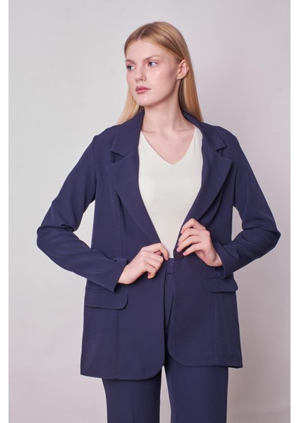 Kadın Yakalı Cep Kapaklı Uzun Kol Hafif Likralı Kumaş Oversize Blazer Ceket(Pantolonu Jument 40075)-LACIVERT fırsatları