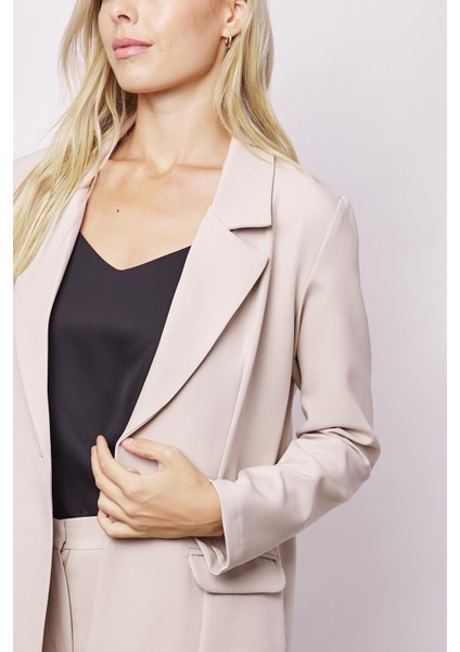 Kadın Yakalı Cep Kapaklı Uzun Kol Hafif Likralı Kumaş Oversize Blazer Ceket(Pantolonu Jument 40075)-TAŞ indirimleri