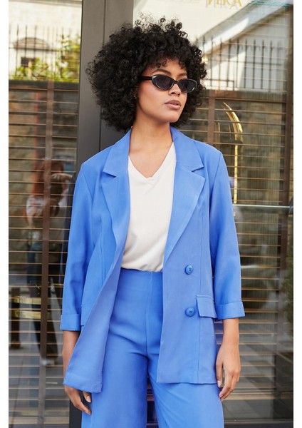 Kadın Ipeksi Dokulu Modal Kumaş Yakalı Cep Kapaklı Oversize Salaş Blazer Ceket-Indigo fırsatları