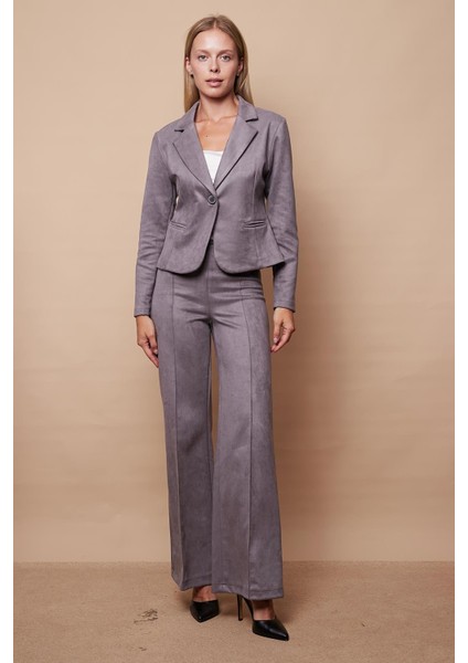 Hafif Likralı Süet Kumaş Flato Cepli Uzun Kol Kısa Blazer Ceket-Gri