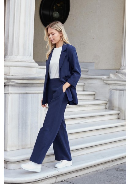 Kadın Ipeksi Dokulu Modal Kumaş Yakalı Cep Kapaklı Oversize Salaş Blazer Ceket-Lacivert fiyatları