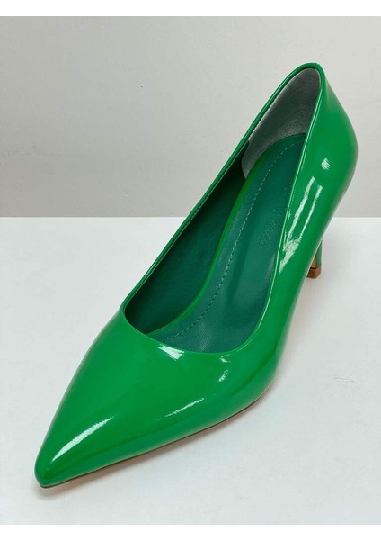 000001 Yeşil Rugan Kadın Stiletto Topuk 6-8 cm Arası