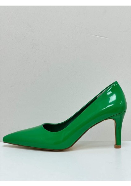 000001 Yeşil Rugan Kadın Stiletto Topuk 6-8 cm Arası