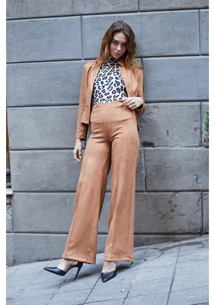 Hafif Likralı Süet Kumaş Flato Cepli Uzun Kol Kısa Blazer Ceket-Camel fırsatları