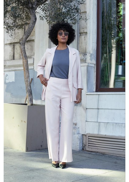 Kadın Ipeksi Dokulu Modal Kumaş Yakalı Cep Kapaklı Oversize Salaş Blazer Ceket-Pudra fırsatları