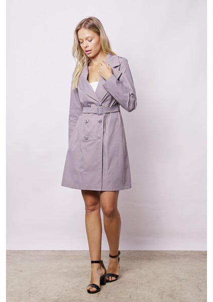 Kadın Cepli Kruvaze Anvelop Kemerli Hafif Likralı Kumaş Uzun Trençkot Ceket-Gri fiyatları