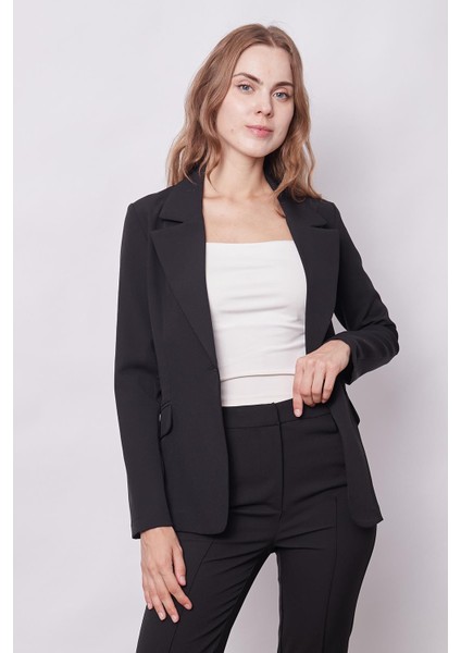Kadın Yakalı Cep Kapaklı Tek Düğme Hafif Lirkalı Kumaş Blazer Ofis Ceket(Pantolon Kodu Jument 40082)-SIYAH fırsatları