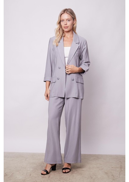 Kadın Ipeksi Dokulu Modal Kumaş Yakalı Cep Kapaklı Oversize Salaş Blazer Ceket-Gri