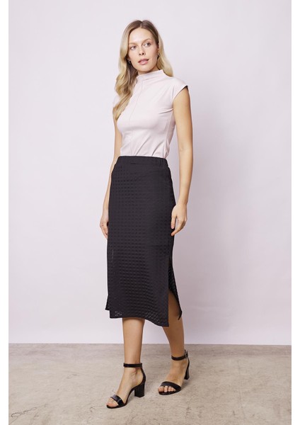 Kadın Delikli Likralı Kumaş Dantel Yüksek Bel Beli Lastikli Yırtmaçlı Midi Boy Iç Astarlı Kalem Etek-Siyah