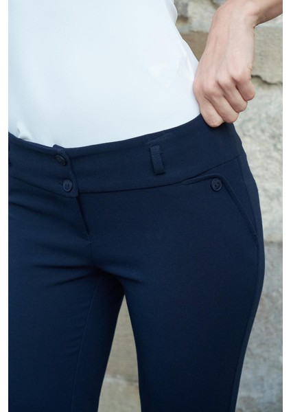 Kalın Kemerli Süs Cepli Bilek Boy Likralı Kumaş Pantolon-Lacivert indirimleri