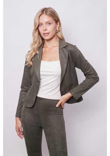 Kadın Kadife Likralı Yumuşak Dokulu Flato Cepli Uzun Kol Düğmeli Blazer Mono Ceket-Haki