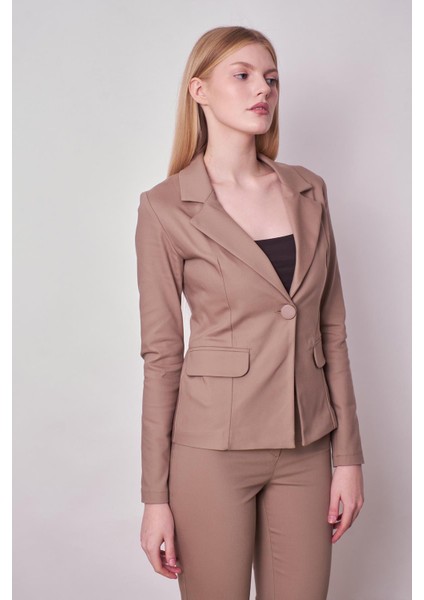 Kadın Yakalı Cep Kapaklı Uzun Kol Hafif Likralı Kumaş Blazer Ceket(Pantolon Jument 40076)-VIZON