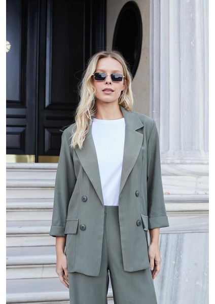 Kadın Ipeksi Dokulu Modal Kumaş Yakalı Cep Kapaklı Oversize Salaş Blazer Ceket-Haki