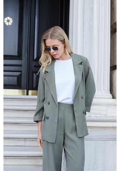 Kadın Ipeksi Dokulu Modal Kumaş Yakalı Cep Kapaklı Oversize Salaş Blazer Ceket-Haki modelleri