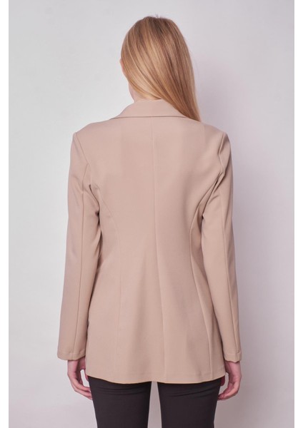 Kadın Düğme Detaylı Uzun Kol Şık Ofis Süs Cep Kapaklı Kumaş Blazer Ceket -Taş