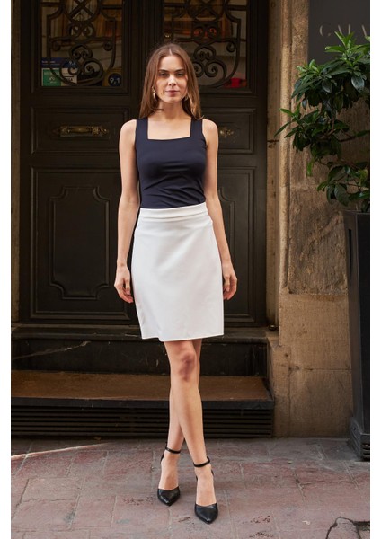 Yüksek Bel Hafif Likralı Kumaş Diz Boy Çan Etek-Krem